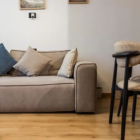 Sunny Shore Walk By Pikhost Appartement Golem (Tirana)